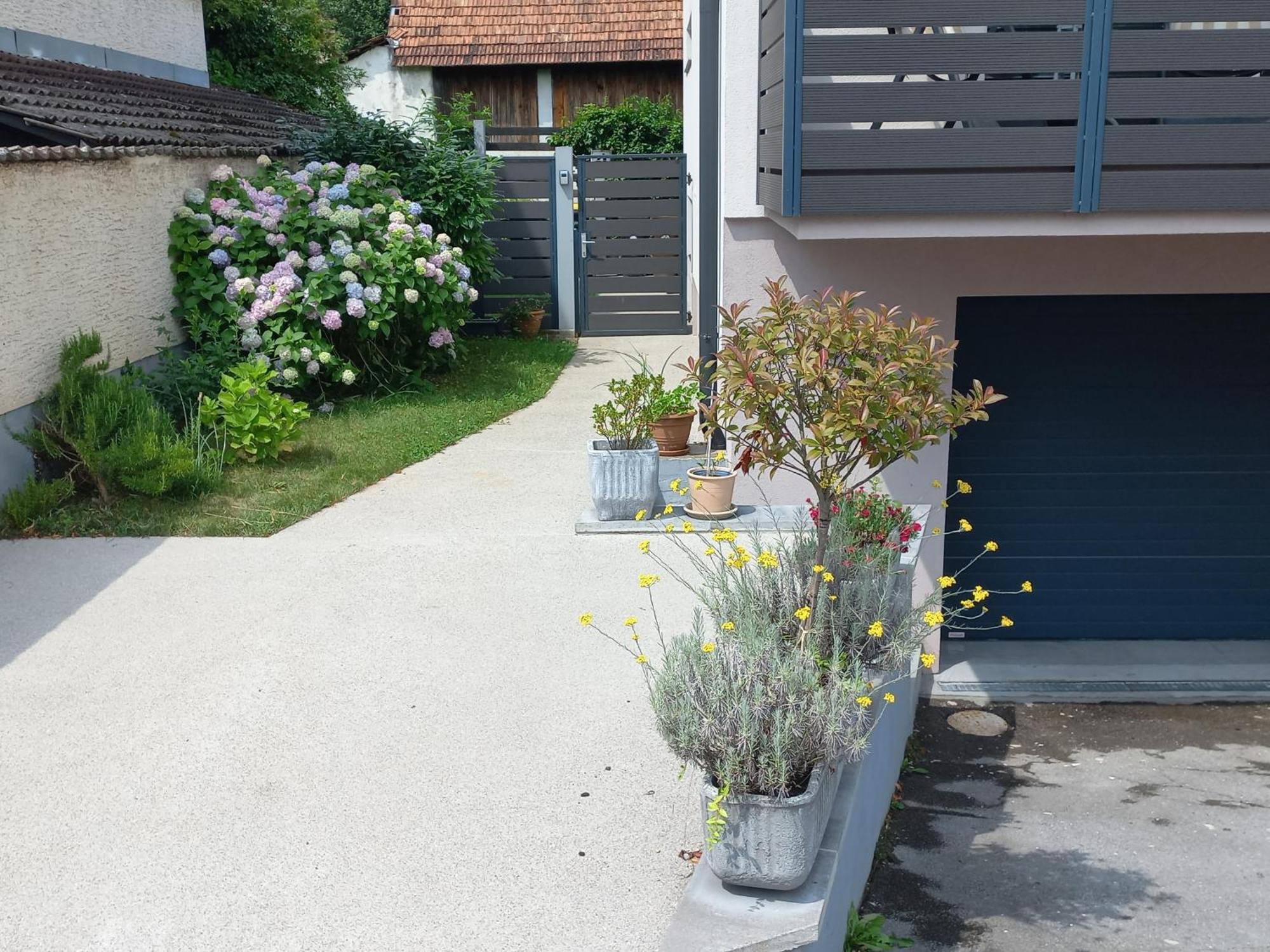 Apartments Rosemary Ljubljana & Free Parking 外观 照片